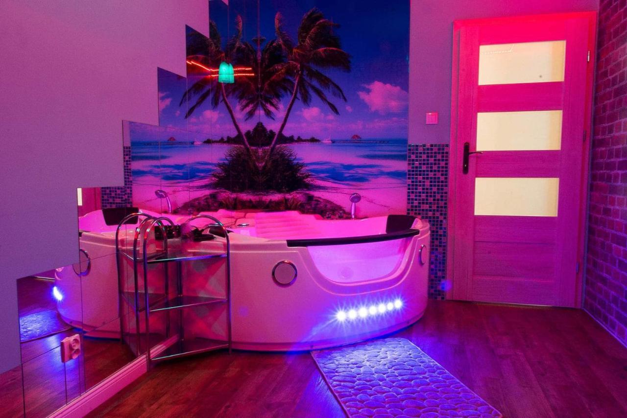 Private Paradise Jazuzzi Gdansk Bagian luar foto